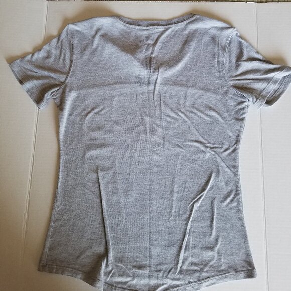 Disney Mickey and Minnie Mouse T-shirt - Picture 4 of 6